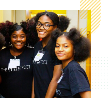 Art-Effect-listen4good-girls-smiling