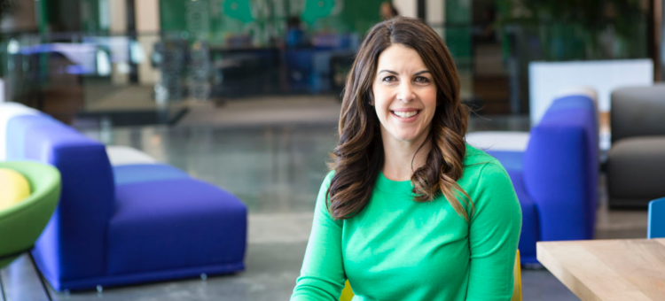 Wie gelingt Mitarbeitermotivation durch Umfragen? Ein Gespräch mit der Personalleiterin von SurveyMonkey