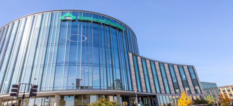 Een nieuwe kijk op de werkplek na het coronavirus: Hoe kunnen we weer aan de slag?