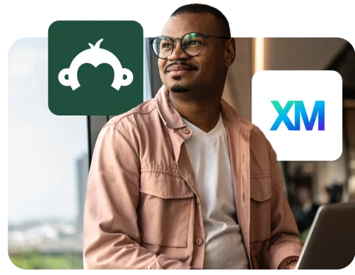 Ein Mann schaut aus dem Fenster und die Logos von SurveyMonkey und Qualtrics sind neben ihm im Vordergrund zu sehen.