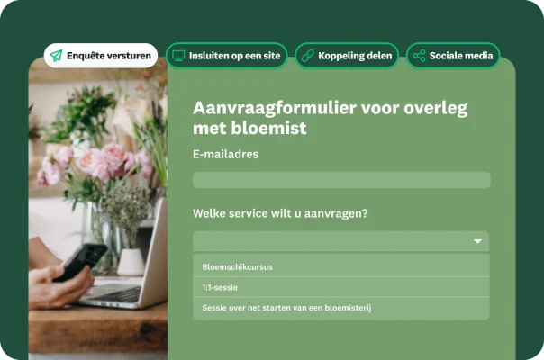 Sjabloon voor aanvraagformulier voor overleg met bloemist, naast opties die verschillende manieren tonen om de enquête te delen, waaronder verzending via e-mail, insluiten op een site, delen van een koppeling en plaatsen op sociale media