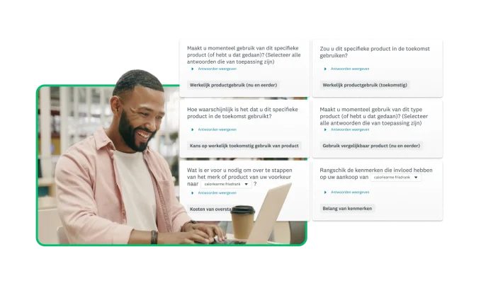 Lachende man op laptop, naast screenshots van verschillende suggesties voor enquêtevragen