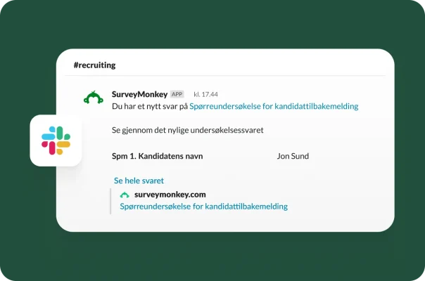 Et Slack-varsel som viser et nytt svar på spørreundersøkelse for søkertilbakemelding fra SurveyMonkey.