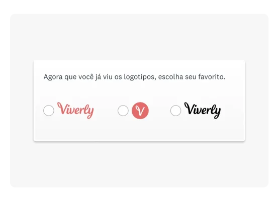 Imagem da pergunta “Agora que você já viu os logotipos, escolha seu favorito.” com três opções de logotipo.