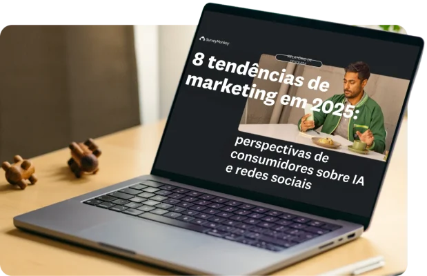 Tela de um laptop mostrando o título “8 tendências de marketing em 2025: perspectivas de consumidores sobre IA e redes sociais”.