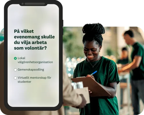 En person i gatumiljö som tittar på en mobilenkät om volontärarbete