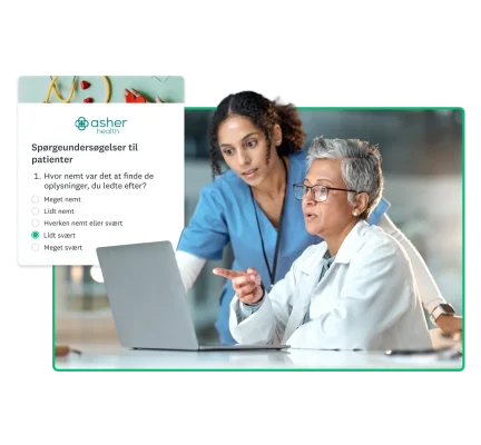 to sundhedsarbejdere ser på en computer