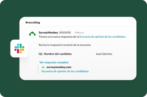 Una notificación de Slack muestra una nueva respuesta a la encuesta de SurveyMonkey de opinión de los candidatos.